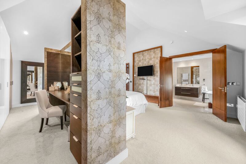 Principal bedroom dressing area and ensuite