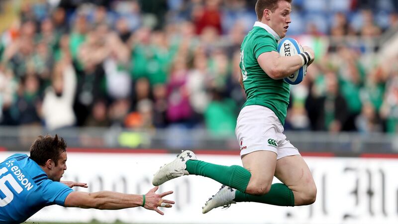 Craig Gilroy scores a try.