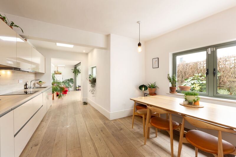 6 Prospect Terrace, Marine Drive, Sandymount, Dublin 4