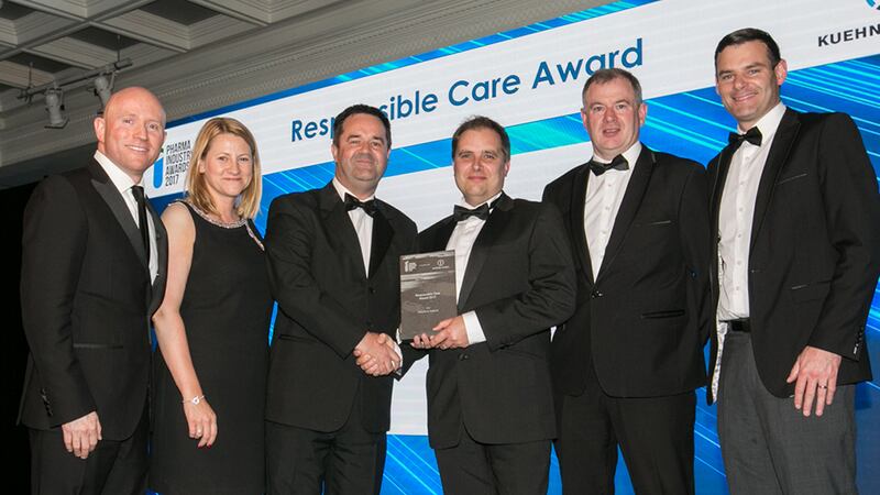 Michael Gillen, BioPharmaChem Ireland presents the Responsible Care Award 2017 to the AbbVie in Ireland team