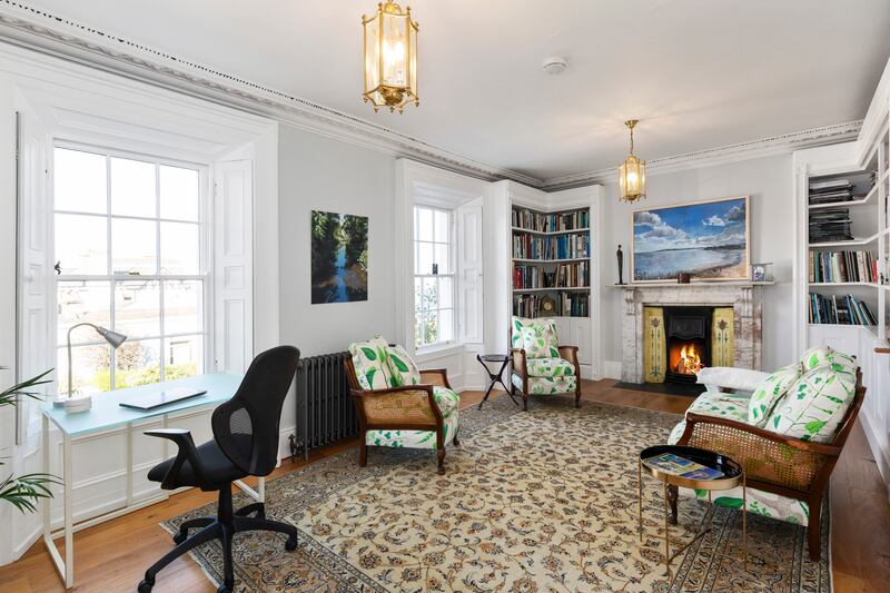 The piano nobile has been reinstated on the first floor and is now used as a library