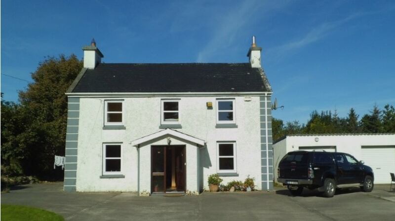 A large Galway home in Trihill West, Ballinamore Bridge, Ballygar.