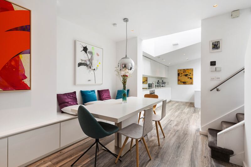 The livingroom and kitchen