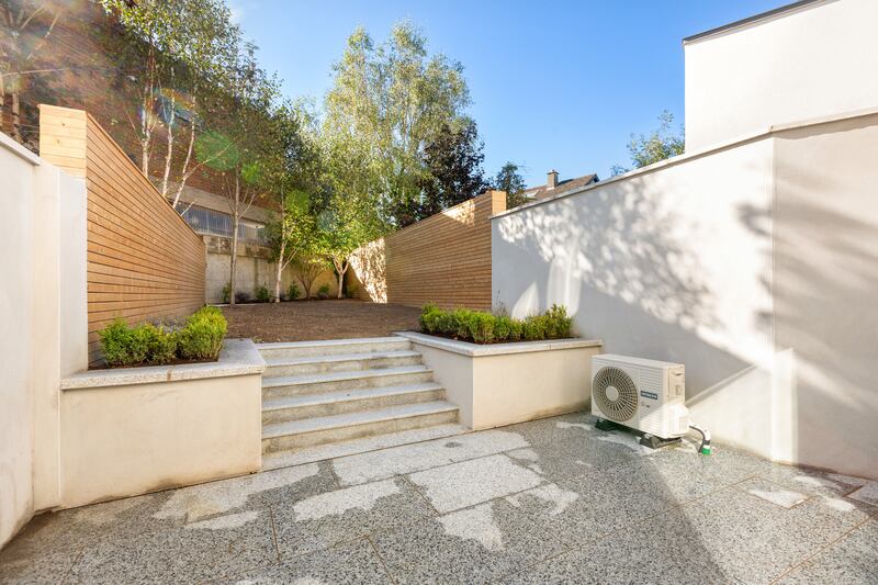 34A Windsor Park: Garden