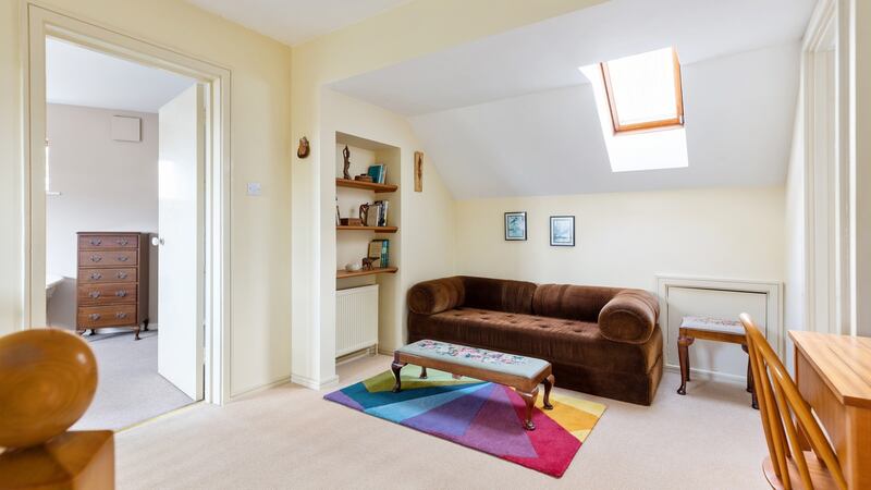 Living/working area on landing