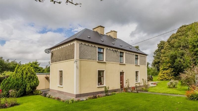 Country: Aghaderry, Loughlynn, Castlerea, Co Roscommon