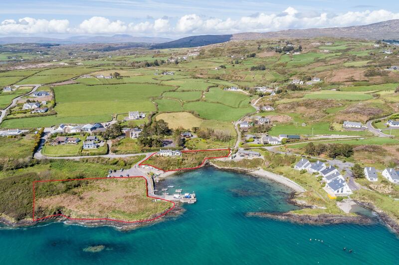 Pier Cottage: the house and additional land are outlined in red