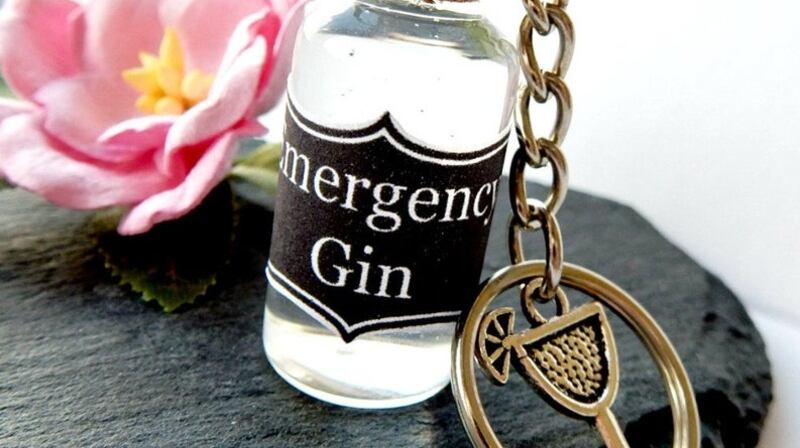 Emergency Gin keyring, etsy.com, €7.90