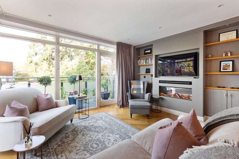 Media wall with Evonic fire