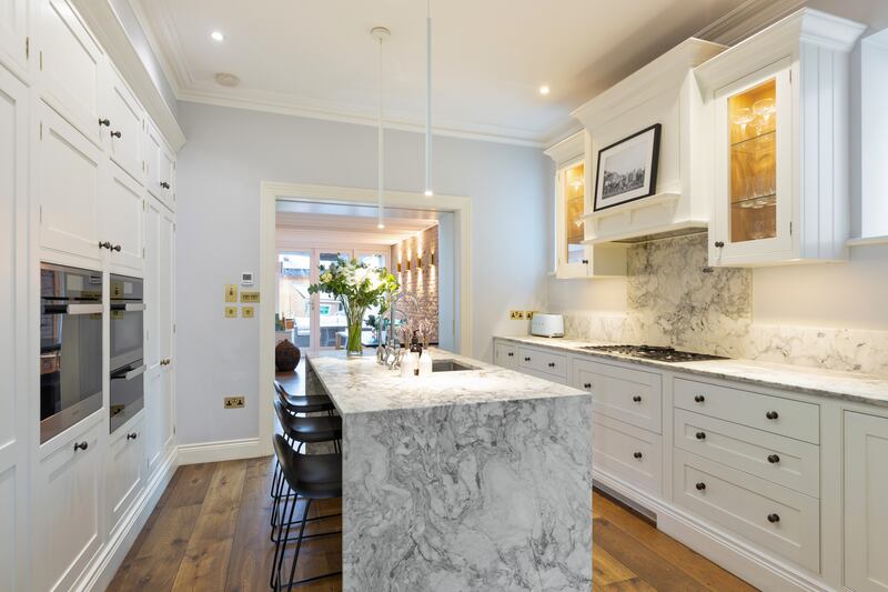 17 St John’s Road, Dublin 4: kitchen