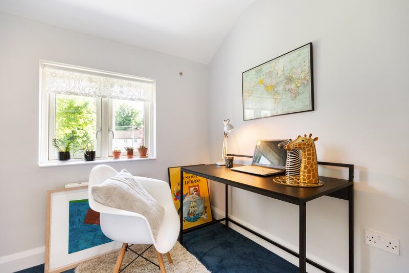 Single bedroom/office