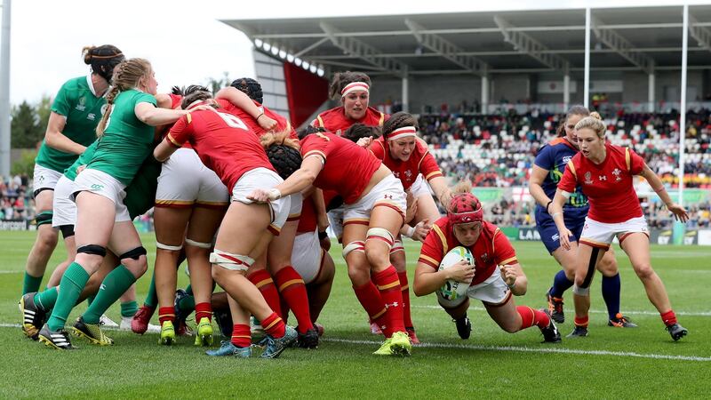 Carys Phillips scores a try for Wales. Photograph: Dan Sheridan/Inpho