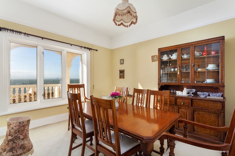 The three reception rooms all face the sea