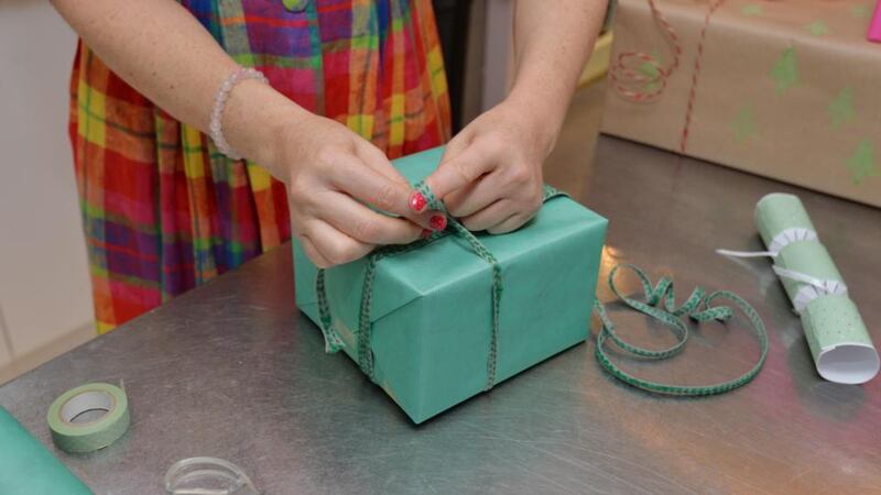 Step 8: Then tie the ribbon in a bow. You can also tie a double bow, to make it really fancy – it works well with thicker ribbons, or ribbons with wire edges, so the bow really stands up.  Photograph: Alan Betson