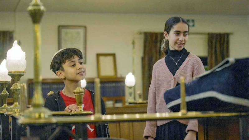 Dylan and Ayala meet for the first time in Growing Up Jewish