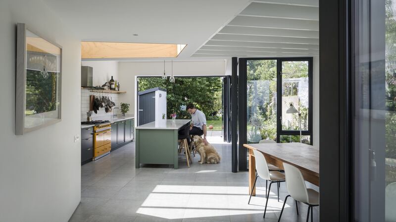 13 Anglesea Road by Robert Bourke Architects