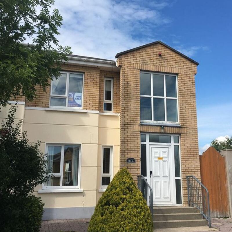 Apartment 16, Hollyville Heights is located within a short walk of Main Street in Wexford Town