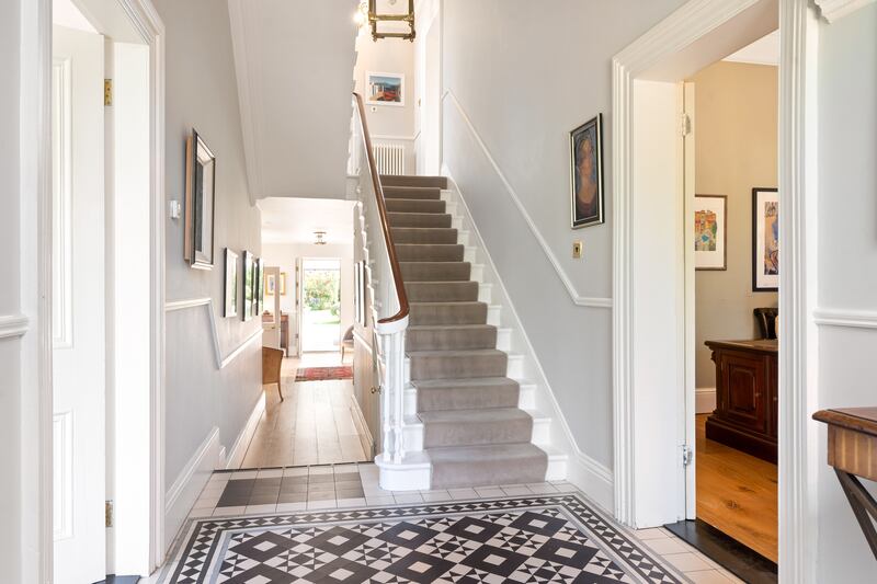 Entrance hall with inner hall behind