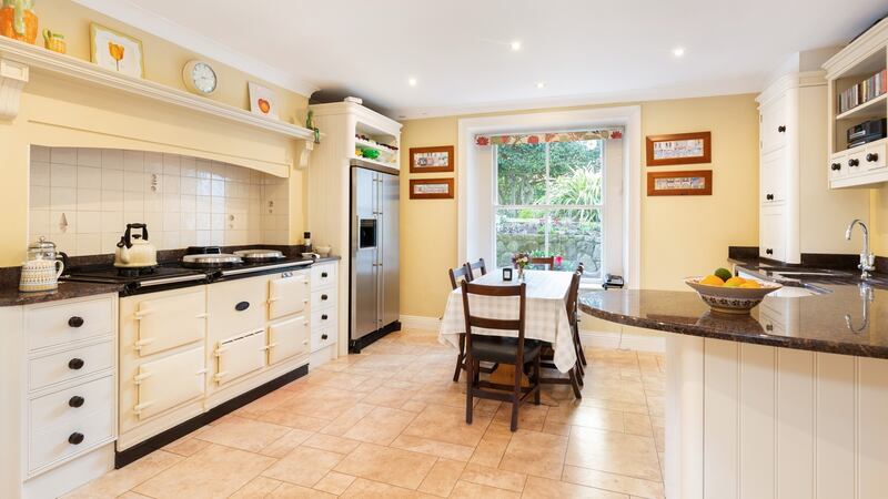 Kitchen and dining area.