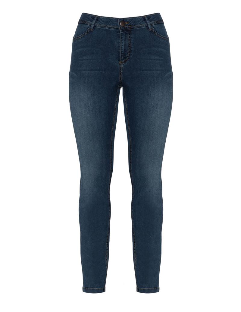 Skinny jeans, €90, Zizzi