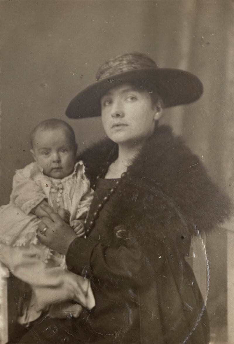 Elizabeth John’s passport photograph, part of Portraits: Women of Cork and US Sailors’ Irish Wives 1917-1919