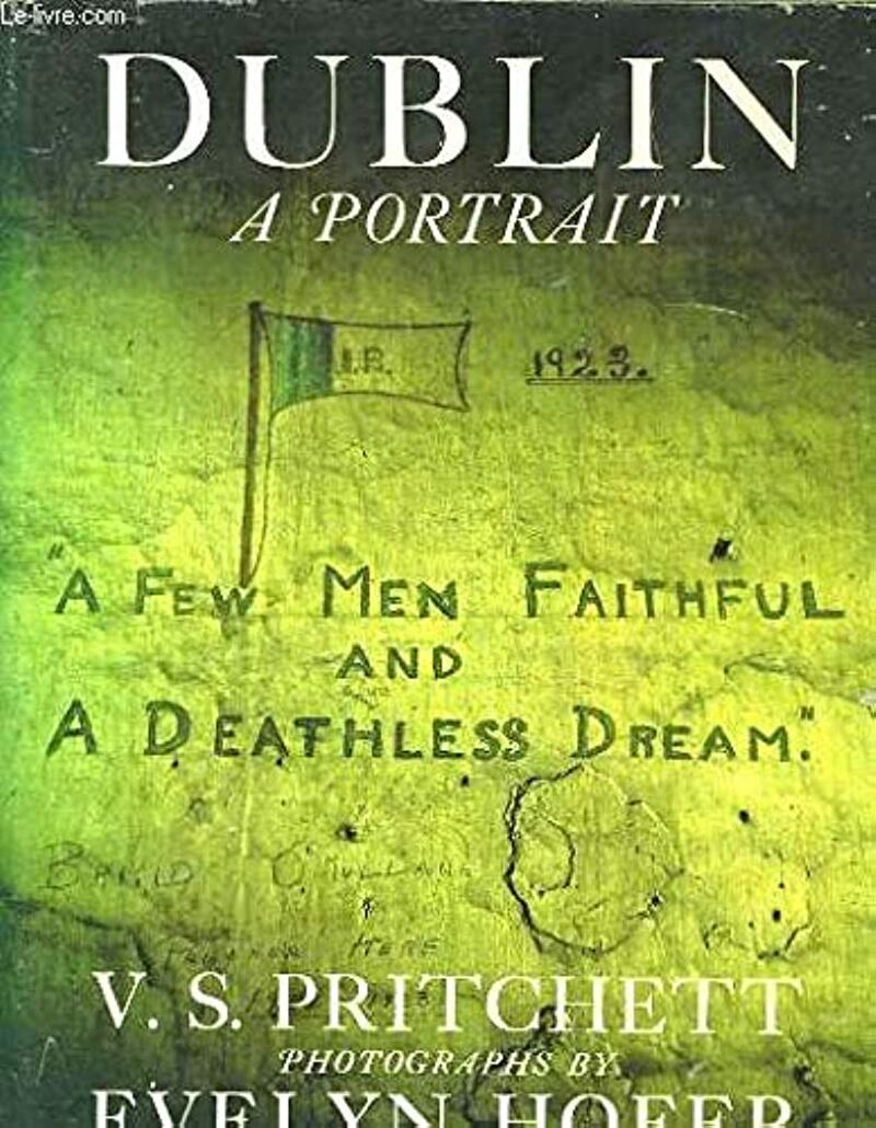 Dublin: A Portrait by VS Pritchett, with photographs by Evelyn Hofer (1967)