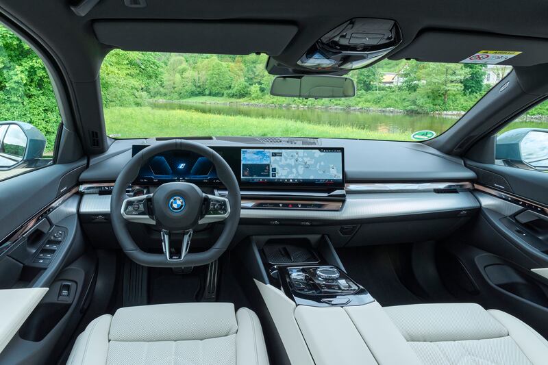 BMW i5 Touring