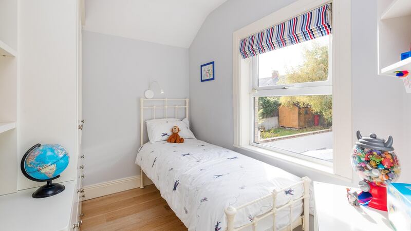 Single bedroom at No 56 Hollybank Road.
