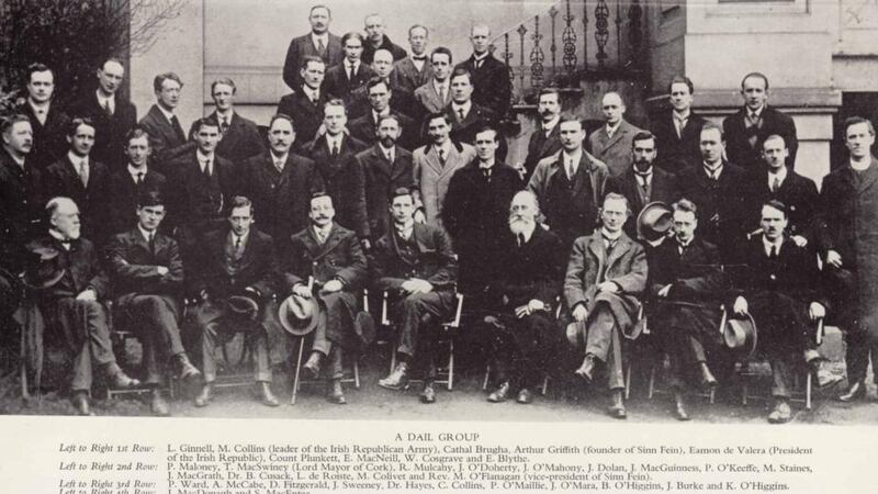 James O’Mara with the other members of the first Dáil. He is standing to the back directly under the railings (with moustache).