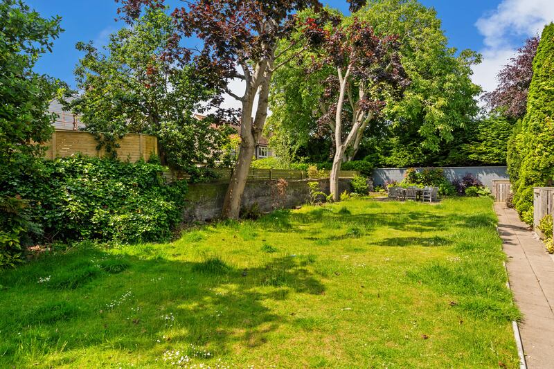 Communal rear garden