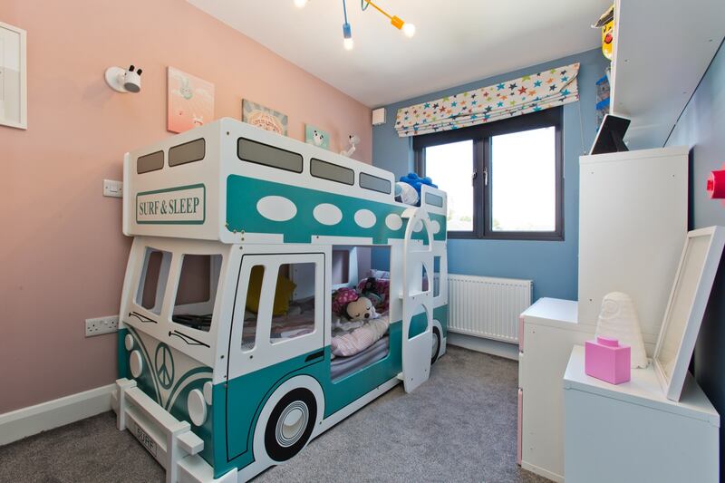 The other double bedroom.