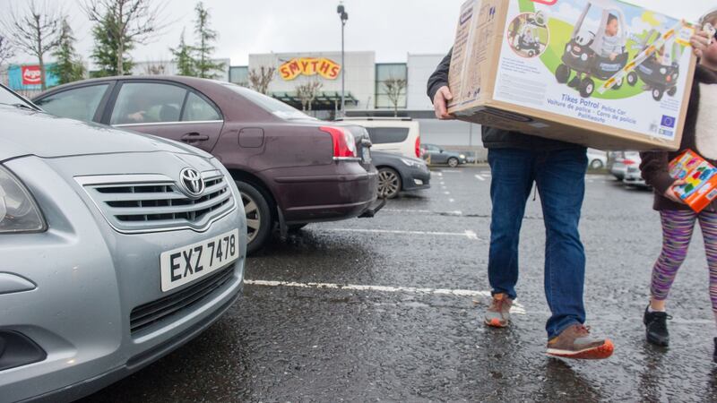 Northern shoppers in Dundalk taking advantage of a weak euro.  Photograph: Barry Cronin