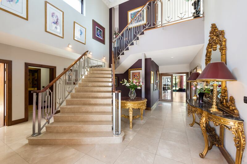 Double height atrium