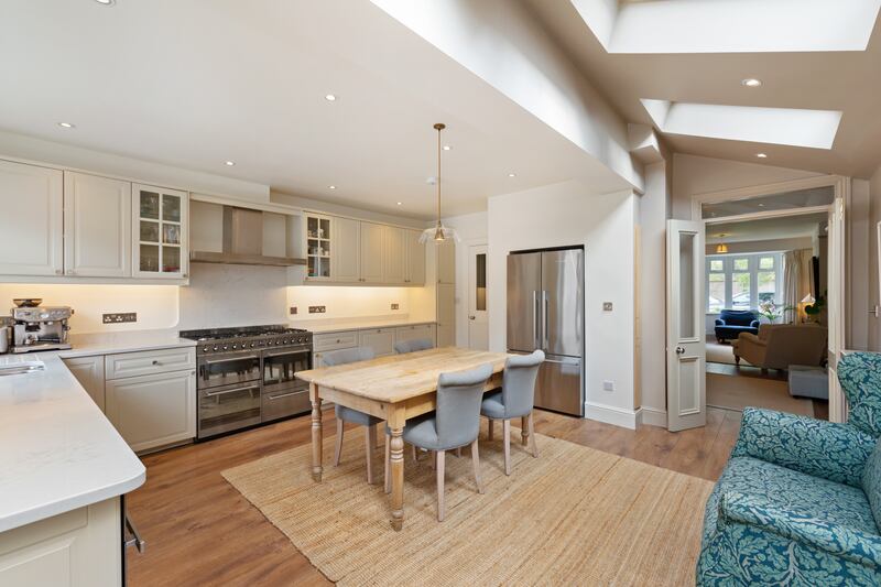 Kitchen dining area to the rear