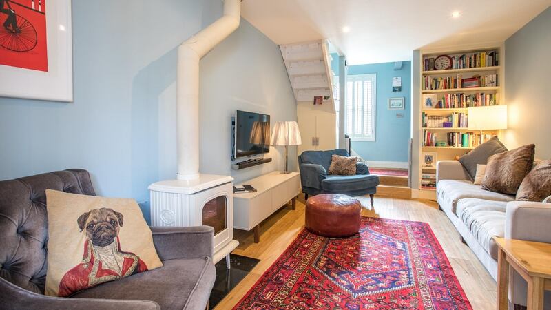 41 Niall Street livingroom