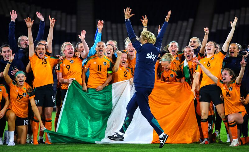 Vera Pauw and the Republic of Ireland squad celebrate qualifying for the World Cup after the play-off victory over Scotland at Hampden Park. Photograph: Ryan Byrne/Inpho 