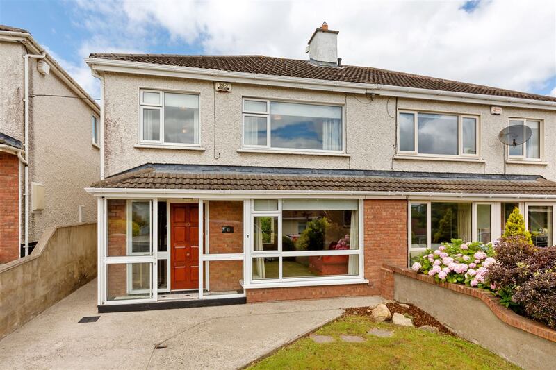 10 Kingston Heights, Ballinteer, Dublin 16