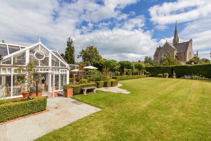 Garden with view of Presbyterian Church