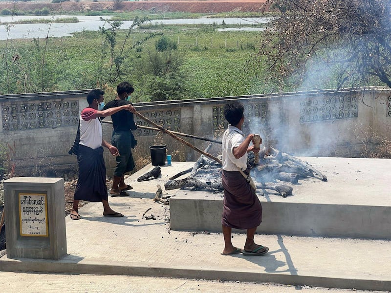 A cremation ceremony at a cemetery in Mandalay, Myanmar for a monk killed in the earthquake. New York Times