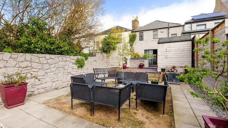 The garden is extremely private, only overshadowed by the neighbours’ extensions