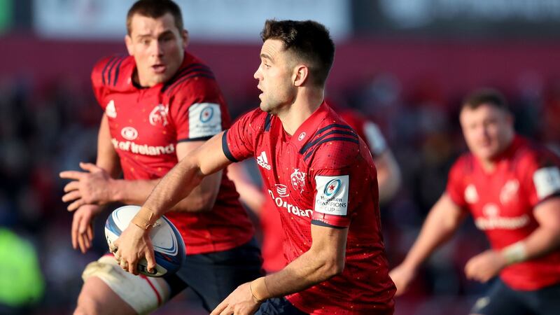Conor Murray slips the ball to CJ Stander for his try against Castres. Photograph: Dan Sheridan/Inpho
