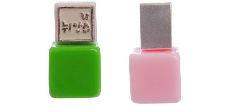 Kiss & Make up earrings [€22] from Om Diva