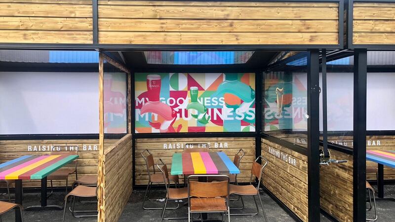 Outside dining at Peggy Kelly’s in Harold’s Cross with cocktails and pints on tap from the bar