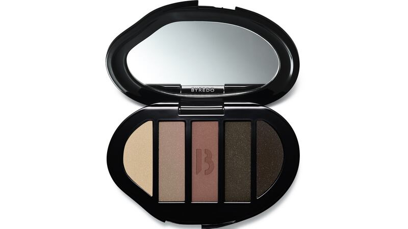 Byredo eyeshadow five-colour (€62) compact in the shade Corporate Colours is perfect for practicality.