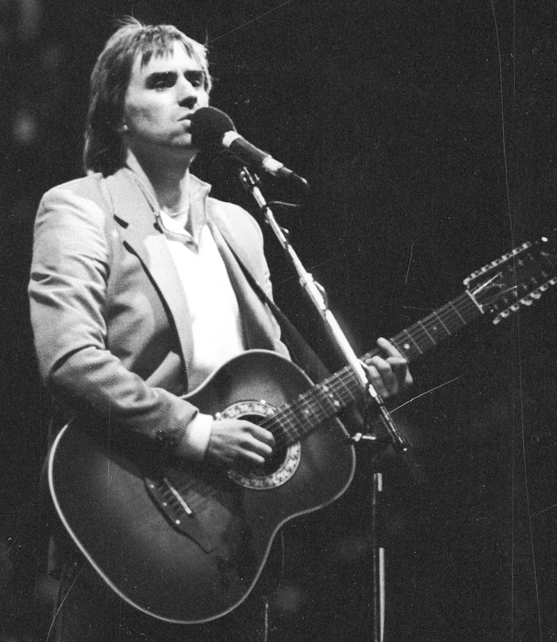 Chris de Burgh in performance at the RDS  with an audience of 12,000 on July 4th, 1983. Photograph: Kevin McMahon