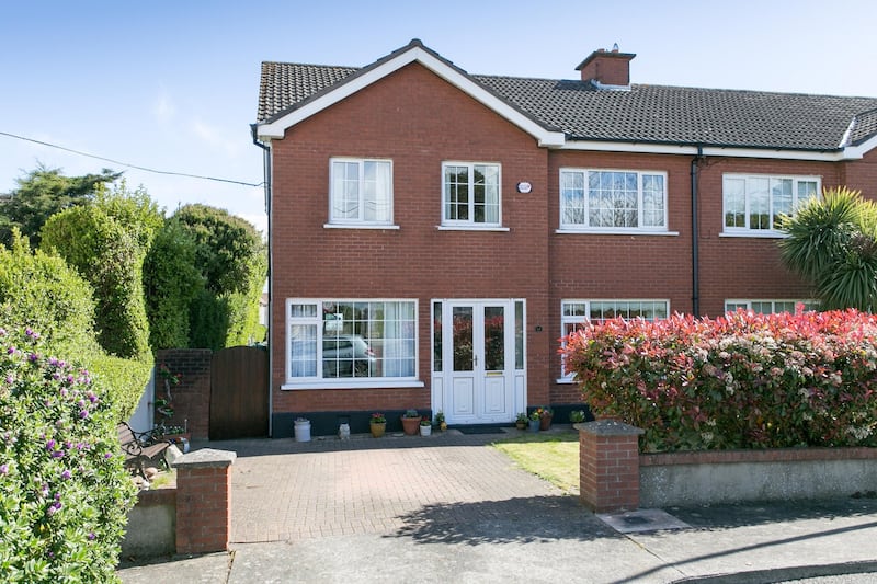 14 Leopardstown Court, Stillorgan, Co Dublin.