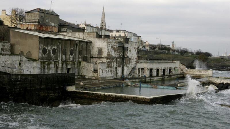 Dún Laoghaire Baths: Refurbishment is set to begin in 2017. Photograph; Cyril Byrne/The Irish Times Photograph: Cyril Byrne The Dun Laoghaire Baths site . Dec29th-08