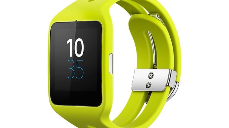 Sony SmartWatch 3 comes with 4GB of storage, 512MB RAM and built-in GPS and  wifi