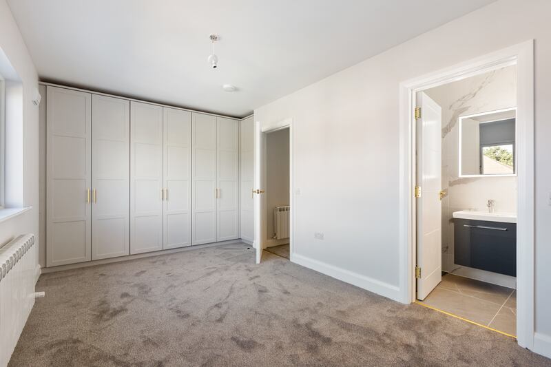 34A Windsor Park: Principal bedroom with en suite