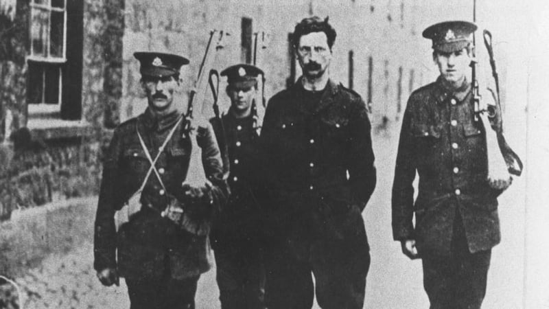 Éamon de Valera in British custody following the 1916 Rising